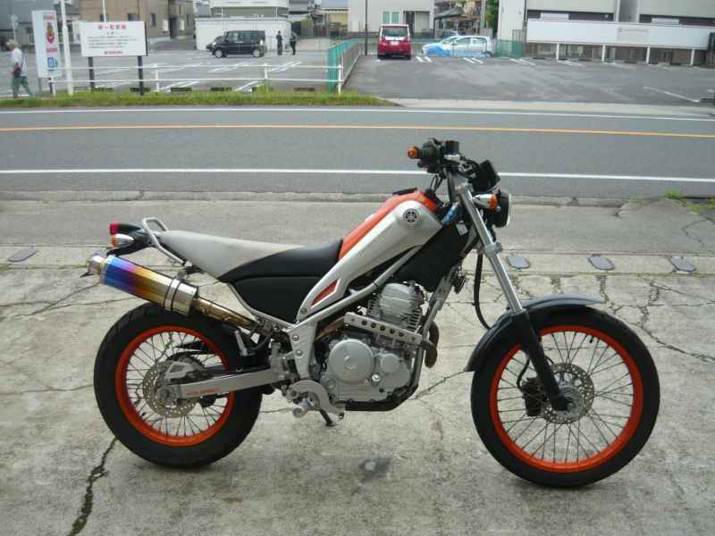 Honda CB400SF 2016