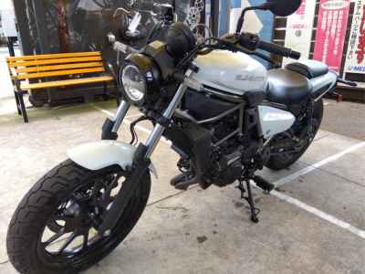 Kawasaki Eliminator 400 2023
