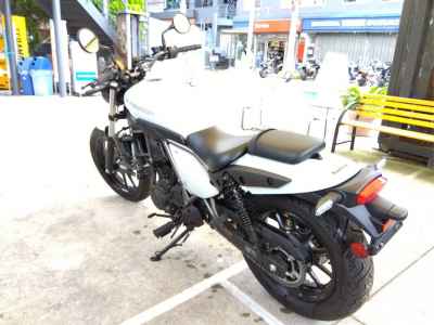 Kawasaki Eliminator 400 2023