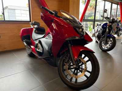 Honda NM4 Vultus 2015