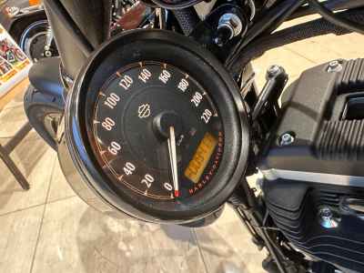 Harley-Davidson Sportster Iron XL883N 2018