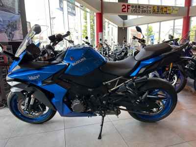 Suzuki GSX-S1000 2023