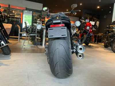 Harley-Davidson Breakout FXBR1750 2025