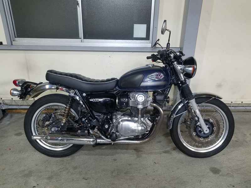 Kawasaki W800 2022