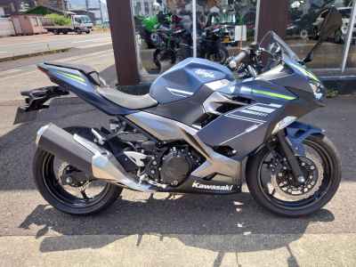 Kawasaki Ninja 400 2022
