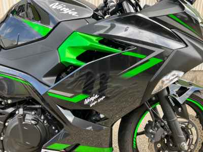 Kawasaki Ninja 400 2023