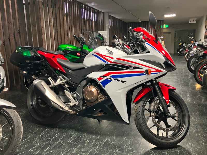 Honda CBR400R 2016