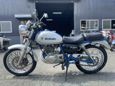 Suzuki ST250E