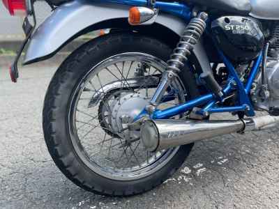 Suzuki ST250E