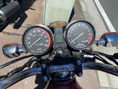Kawasaki KZ550 2024