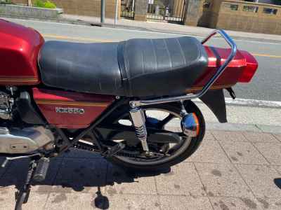 Kawasaki KZ550 2024