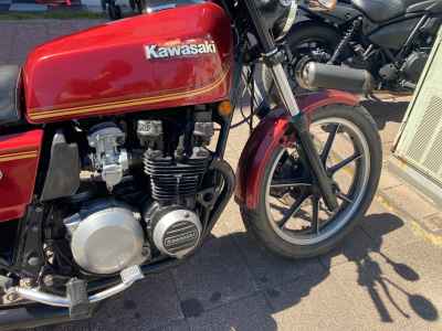 Kawasaki KZ550 2024