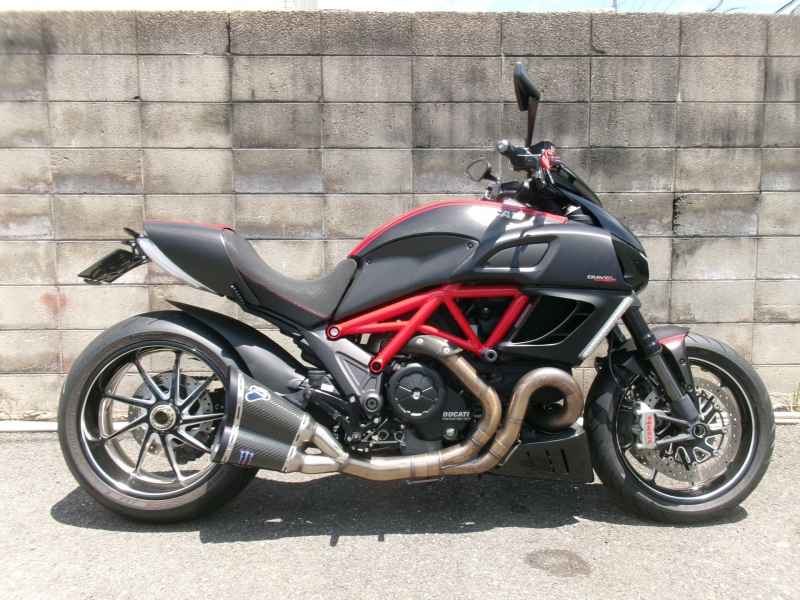 Ducati Diavel 2012