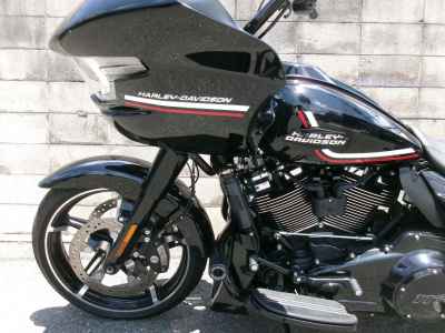 Harley-Davidson Road Glide FLTRX1920 2024