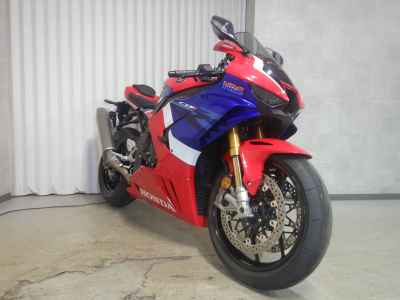 Honda CBR1000RR-R SP 2021