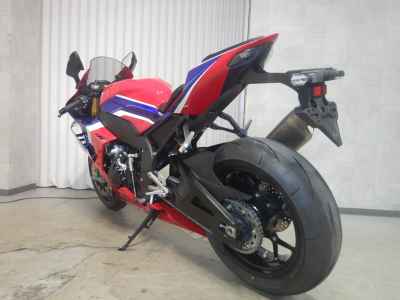 Honda CBR1000RR-R SP 2021