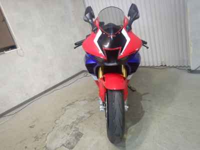 Honda CBR1000RR-R SP 2021