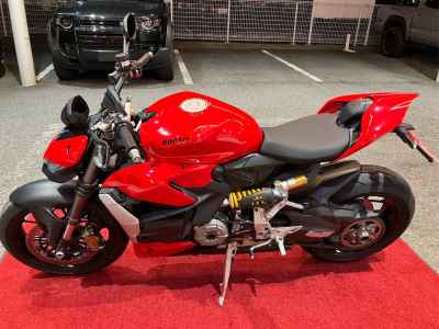Ducati Panigale V2 2022