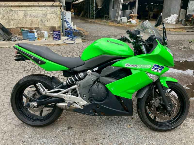 Kawasaki Ninja 400R 2011