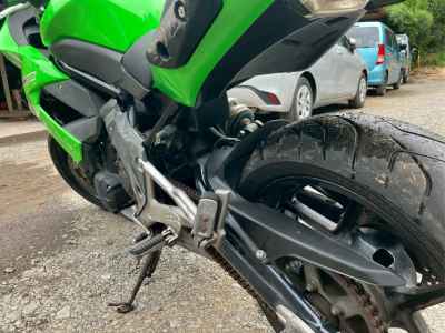 Kawasaki Ninja 400R 2011