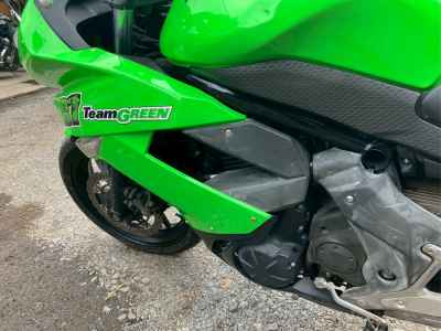 Kawasaki Ninja 400R 2011