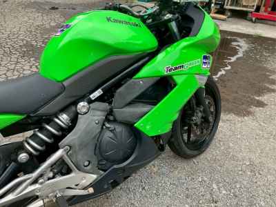 Kawasaki Ninja 400R 2011