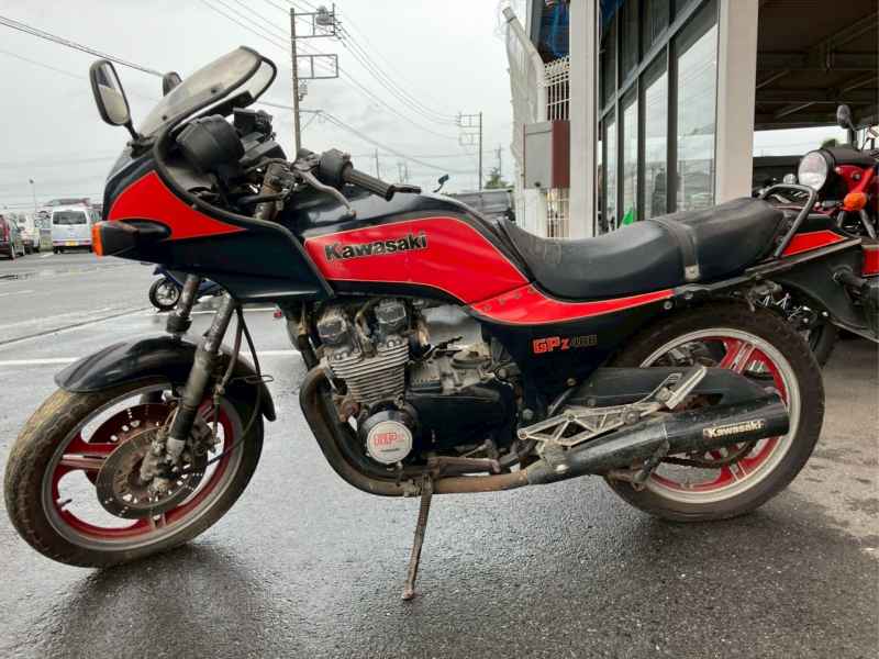 Kawasaki GPZ400