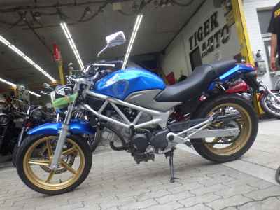 Honda VTR250 2011