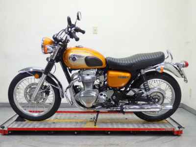 Kawasaki W800 2012