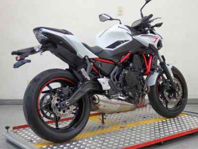 Kawasaki Z650 2022
