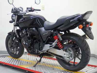 Honda CB400SF 2018