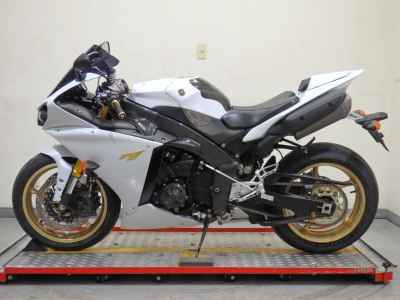 Yamaha YZF-R1 2013