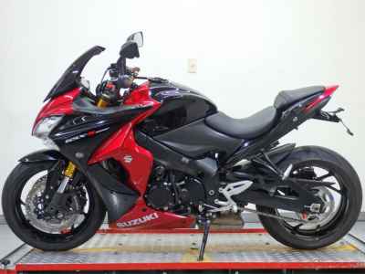Suzuki GSX-S1000F 2016
