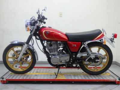 Yamaha SR400 2010