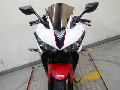 Yamaha YZF-R25 2016