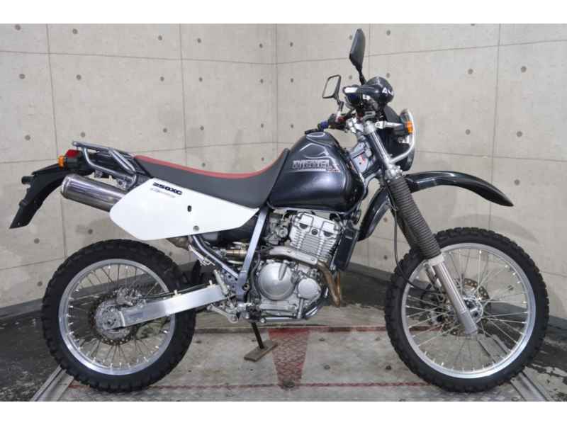 Suzuki Djebel 250XC