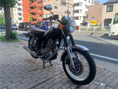 Yamaha SR400 2016
