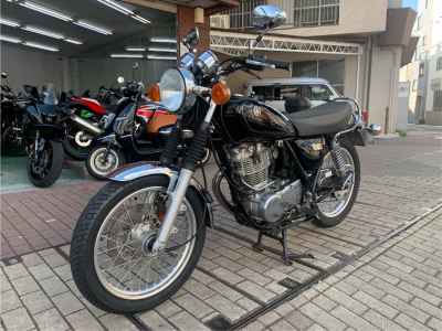 Yamaha SR400 2016