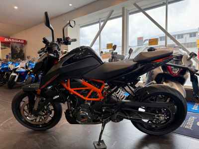 KTM 390 Duke 2025