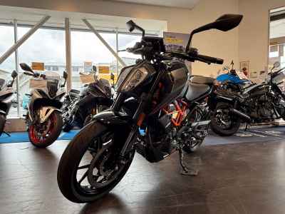 KTM 390 Duke 2025