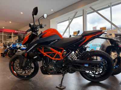 KTM 390 Duke 2025
