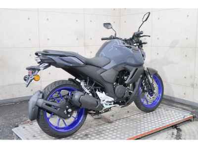 Yamaha FZS-FI 2025