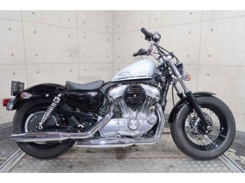 Harley-Davidson Sportster XL883R 2012