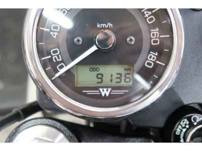 Kawasaki W800 2022