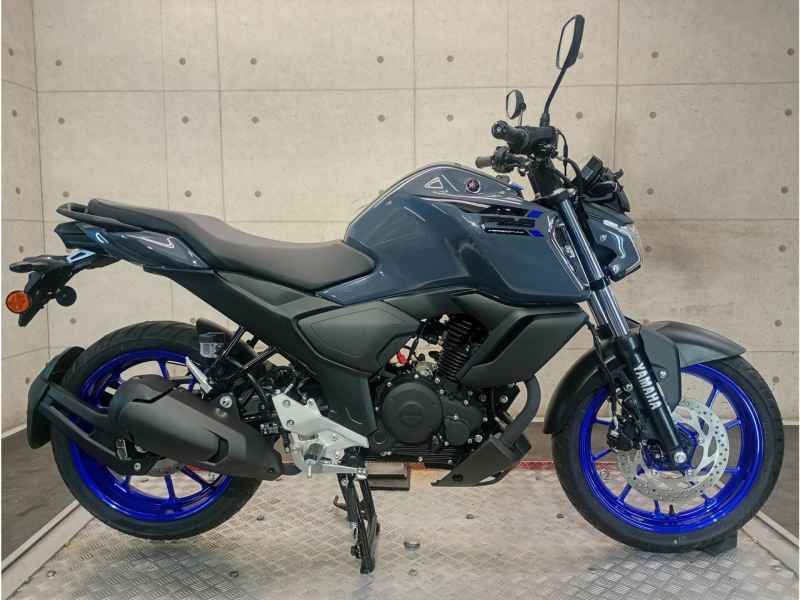 Yamaha FZS-FI 2025