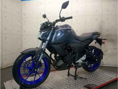 Yamaha FZS-FI 2025