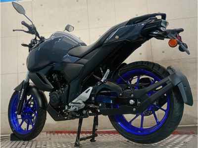 Yamaha FZS-FI 2025