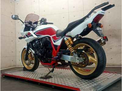 Honda CB400SFV 2012