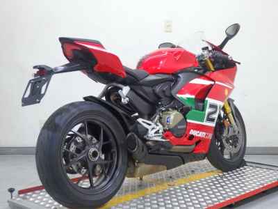 Ducati Panigale V2 2022