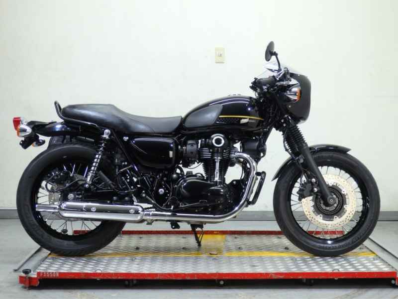 Kawasaki W800 Cafe 2022